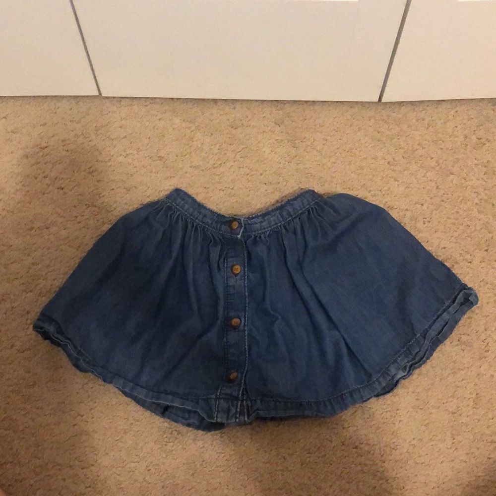Toddler girl blue denim skirt. Size 3-4 years